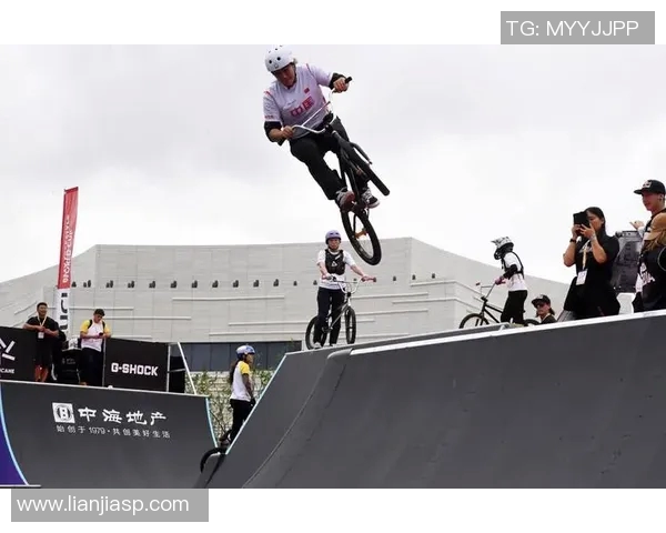 上海极限运动队在世界攀岩锦标赛中以78分稳居积分榜首位